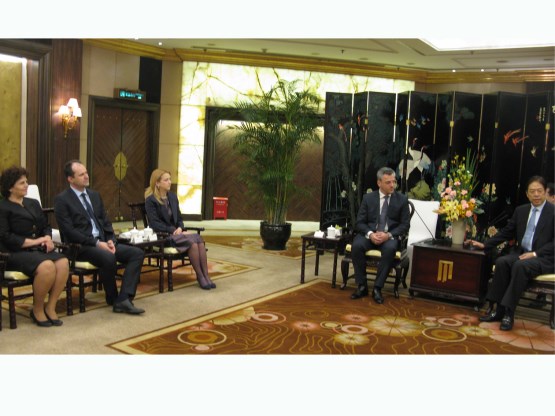 The Delegation of the House of Peoples of the Parliamentary Assembly of Bosnia and Herzegovina (PABiH) and Chinese officials in Shanghai discussed the possibilities of economic cooperation between China and BiH 